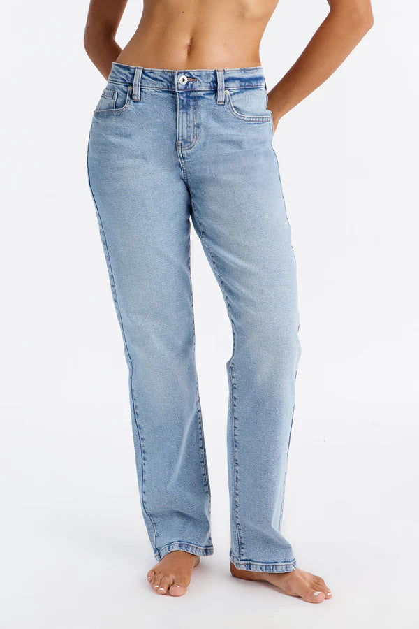 Mar Vista Stretch Straight Leg Jeans - Light Wash